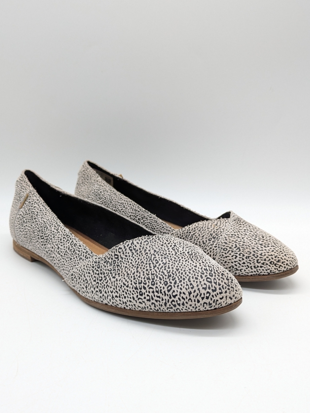 Toms White Black Leather Animal Print Slip On Flat 9
